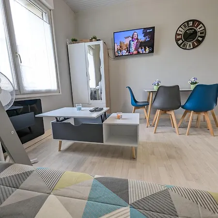 Grands Maillochon Acces Gare De Et Centre A Pieds