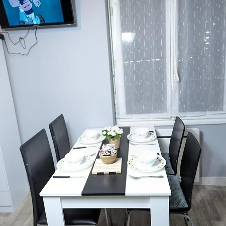 Grands Maillochon Acces Gare De Et Centre A Pieds