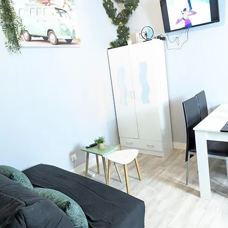 Grands Maillochon Acces Gare De Et Centre A Pieds