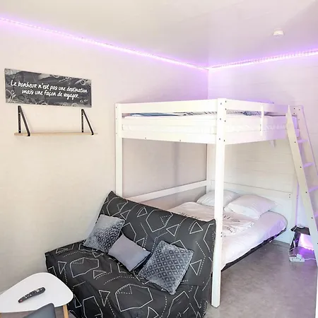 Grands Maillochon Acces Gare De Et Centre A Pieds アパート