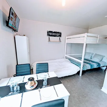 Grands Maillochon Acces Gare De Et Centre A Pieds ポアティエ